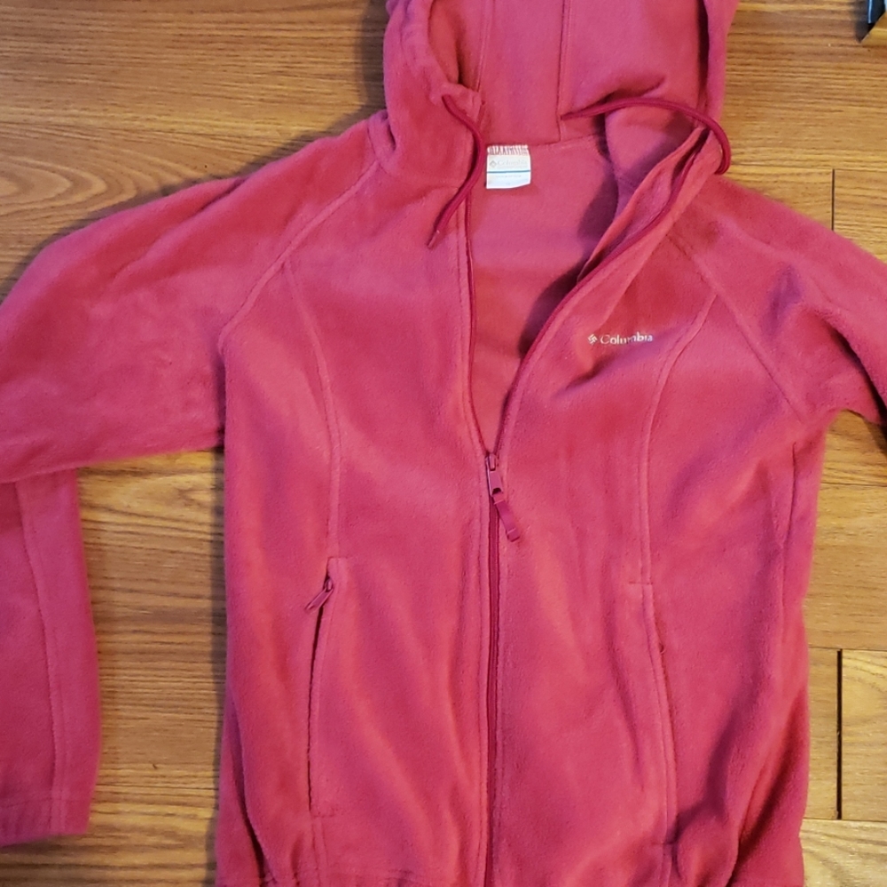 Columbia women's full zip fleece.
